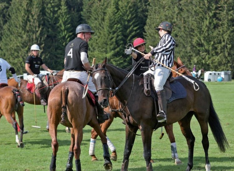 Napsali o nás - Golfové noviny - Royal Golf & Polo Cup 2025 Sport, elegance a oslava výročí Napsali o nás - Golfové noviny - Royal Golf & Polo Cup 2025 Sport, elegance a oslava výročí